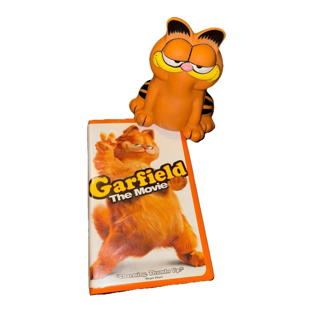 Vintage Garfield Piggy Bank Plastic With Cork‎ & A VHS Garfield The Movie EUC